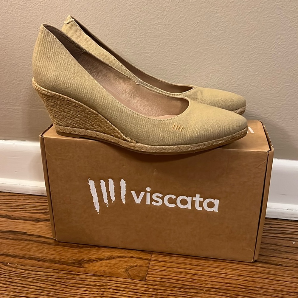Viscata espadrille wedges in size 39 and color beige
